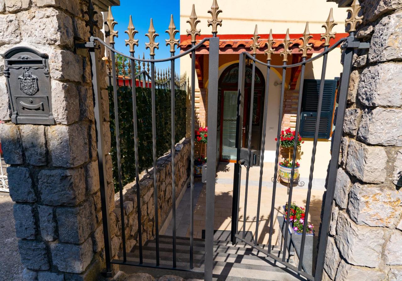 Casa Mariateresa Villa Vico Equense Buitenkant foto